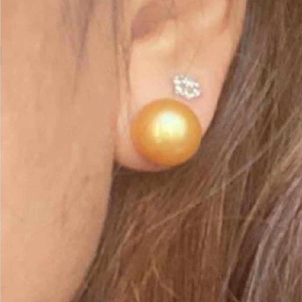 Natural South Sea Pearls Stud Earrings in 14k gold